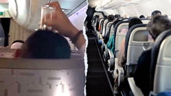 Passenger's bizarre use of drinking glass on flight leaves travelers horrified Sunshine Coast Accountants